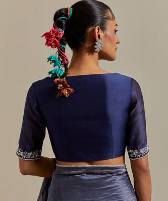 A blue chanderi striped saree with pearl lace detailing 3