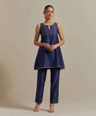 Blue intricately embroidered a-line short kurta set 1