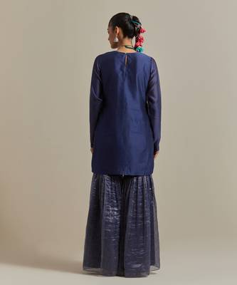 Blue a blue chanderi embroidered jeweled neck kurta set 2