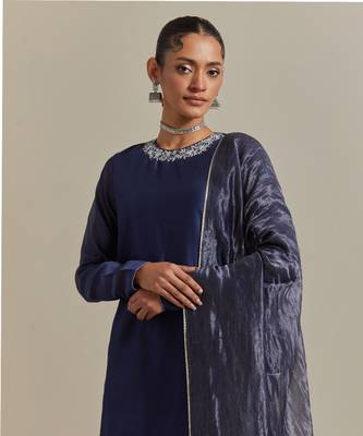 Blue a blue chanderi embroidered jeweled neck kurta set 5