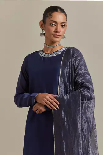 Blue a blue chanderi embroidered jeweled neck kurta set
