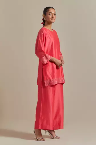 Pink chanderi embroidered short kurta set