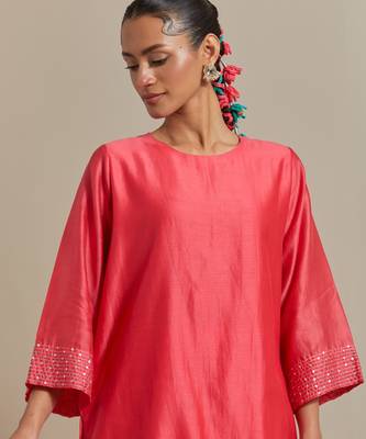 Pink chanderi embroidered short kurta set 4