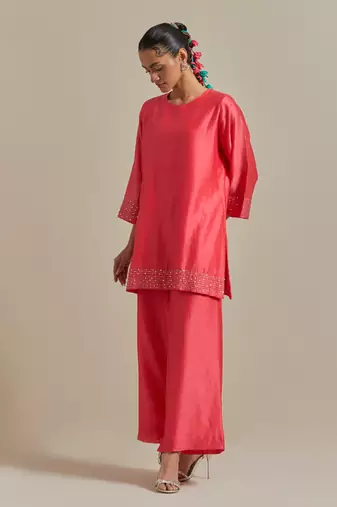 Pink chanderi embroidered short kurta set