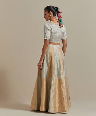 Kalidar Skirt With A Silver And Gold Zari Geometric Pattern All Over. 3