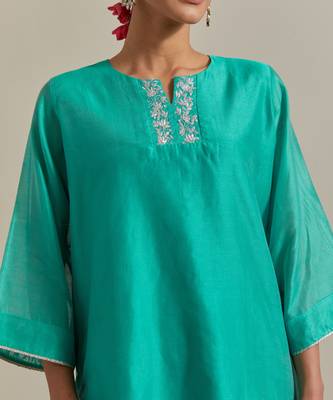 Aqua-blue chanderi handloom embroidered short kurta pant set 4