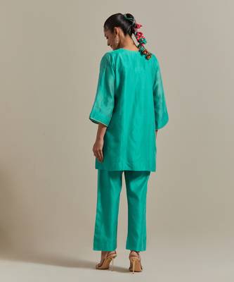 Aqua-blue chanderi handloom embroidered short kurta pant set 5