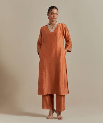 Saffron the saffron brown chanderi handloom kurta set 3