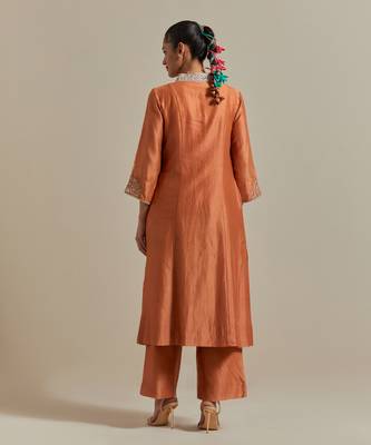 Saffron the saffron brown chanderi handloom kurta set 4