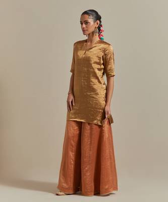 Saffron a timeless gold zari kurta has a v-neck with a loop kurta set 3