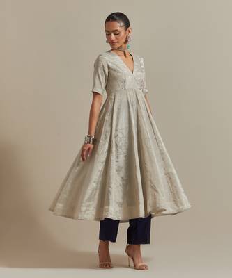 Silver paneled embroidered silver zari anarkali kurta dupatta set 4