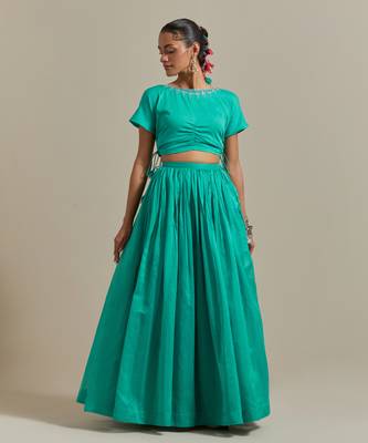 Ethnic Co-Ord Set Consists Of A Cotton Glaze Crop Top 5