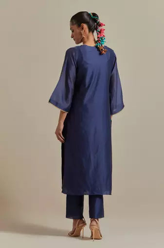 Pink intricate embroidery v neck straight kurta set