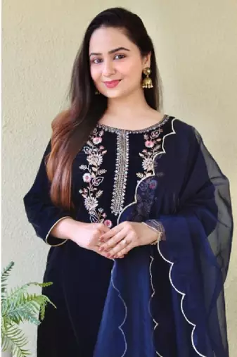 Blue velvet kurti with pant and dupatta for women