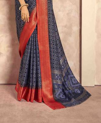 Kimisha navy blue silk blend foil printed saree with unstitched blouse piece 3
