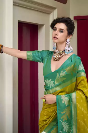 Kimisha neon silk blend banarasi saree with unstitched blouse piece