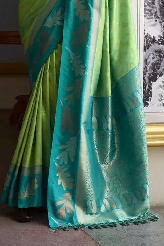 Kimisha pista silk blend banarasi saree with unstitched blouse piece