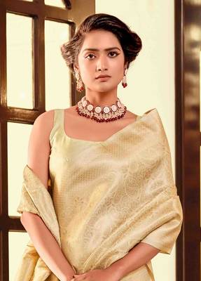 Kimisha women's cream silk blend kanjeevaram saree with unstitched blouse piece 4