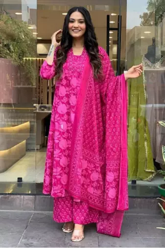 Beautiful cotton flower printed neckline worked pink kurta and pant with cotton malmal dupatta
