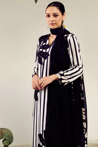 Summer sorbet black big flower stripe digital printed kurta set