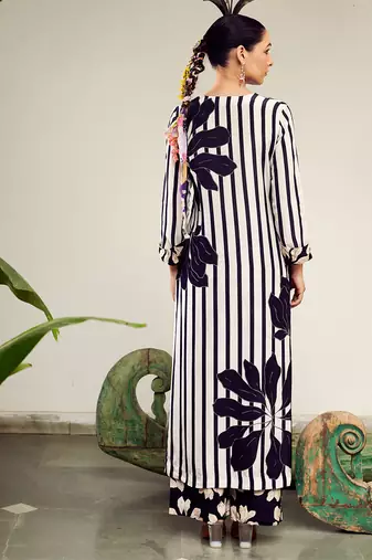 Summer sorbet black big flower stripe digital printed kurta set