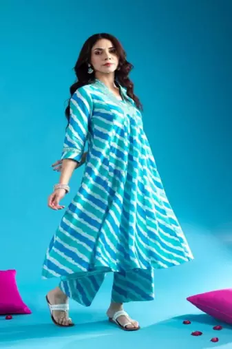 Blue white women beautiful outfit lehriya printed cotton blue kurta with pant
