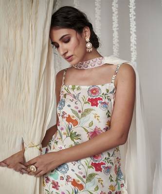 Bagicha white sharara set of 3 4