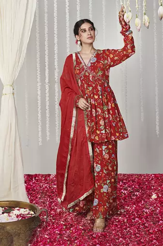 Bagicha red sharara set of 3