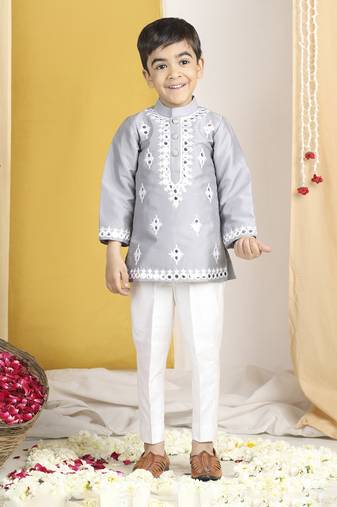 Thread embroidery kurta with pajama