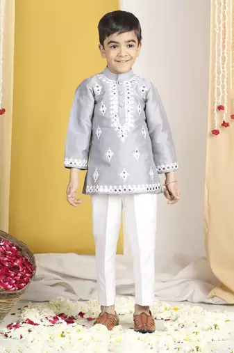 Thread embroidery kurta with pajama