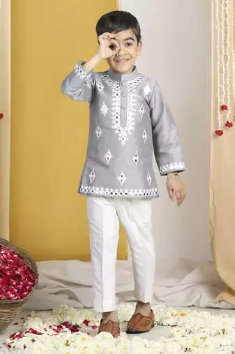 Thread embroidery kurta with pajama