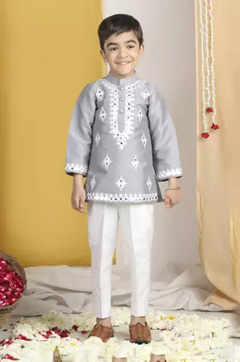 Thread embroidery kurta with pajama