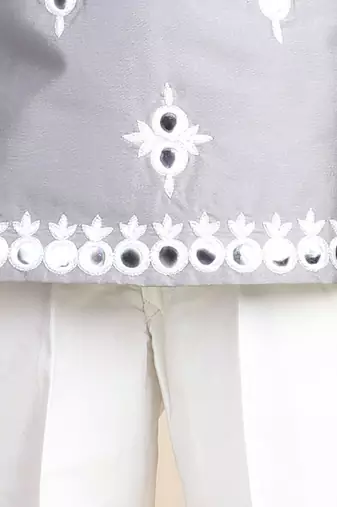 Thread embroidery kurta with pajama
