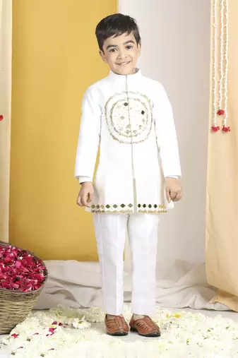 Acrylic work on sherwani