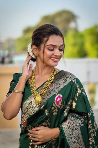 Dark Green Banarasi Art Silk Saree With Zari Weaving Design