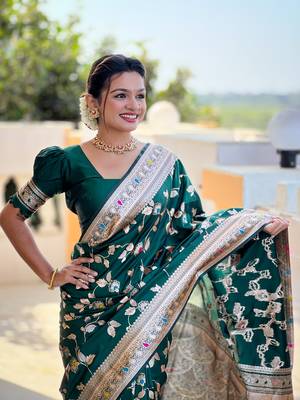 Dark Green Banarasi  Art Silk Saree With Zari Weaving Design 1