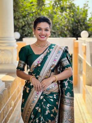 Dark Green Banarasi  Art Silk Saree With Zari Weaving Design 2