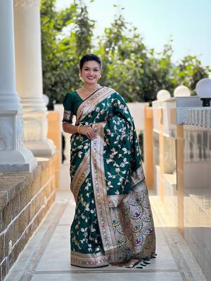 Dark Green Banarasi  Art Silk Saree With Zari Weaving Design 3