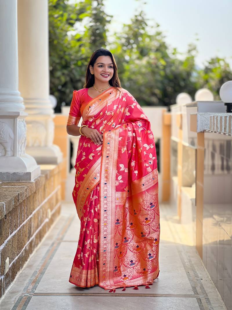 Light Hot Pink Banarasi Art Silk Saree With Zari Weaving Design