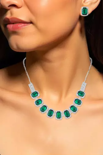 Brass imitation emerald diamond necklace set women