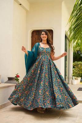 Rama silk print ceremonial gown with dupatta 2