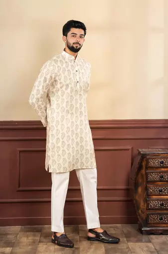 Cream sophisticated men's kurta payjama for ceremonial wear