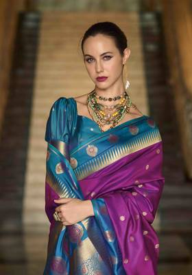 magenta silk blend woven saree with unstitched blouse piece 4