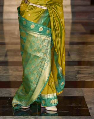 neon silk blend woven saree with unstitched blouse piece 3