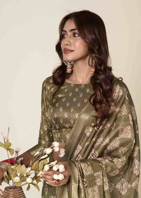 olive zari woven saree with unstitched blouse piece 4