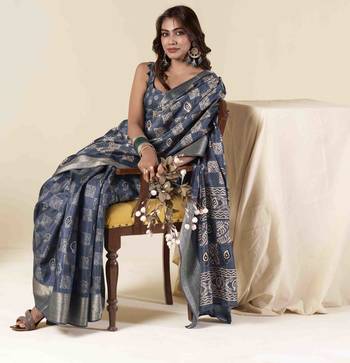 navy blue zari woven saree with unstitched blouse piece 3