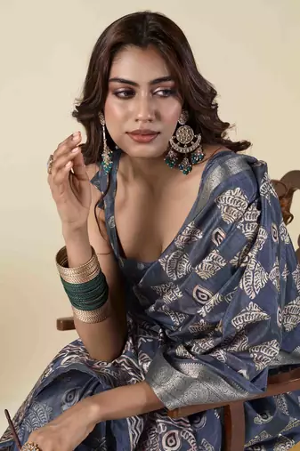 navy blue zari woven saree with unstitched blouse piece