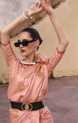 peach satin zari saree with unstitched blouse piece 2