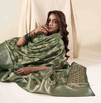 Green zari woven saree with unstitched blouse piece 4