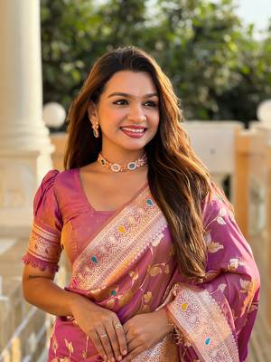 Onion Pink Banarasi Art Silk Saree With Zari Weaving Design 2